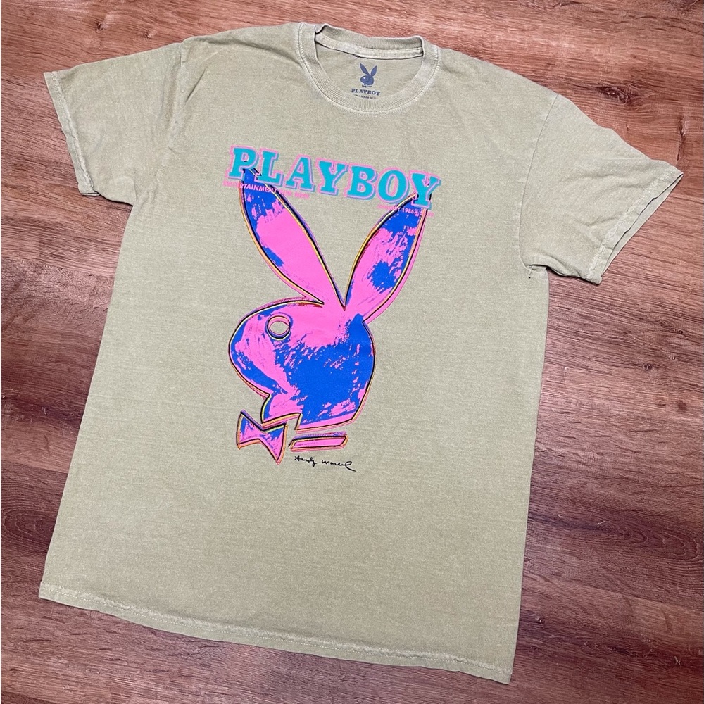 Graphic tee